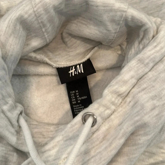 H&M cowl neck - Picture 4 of 4